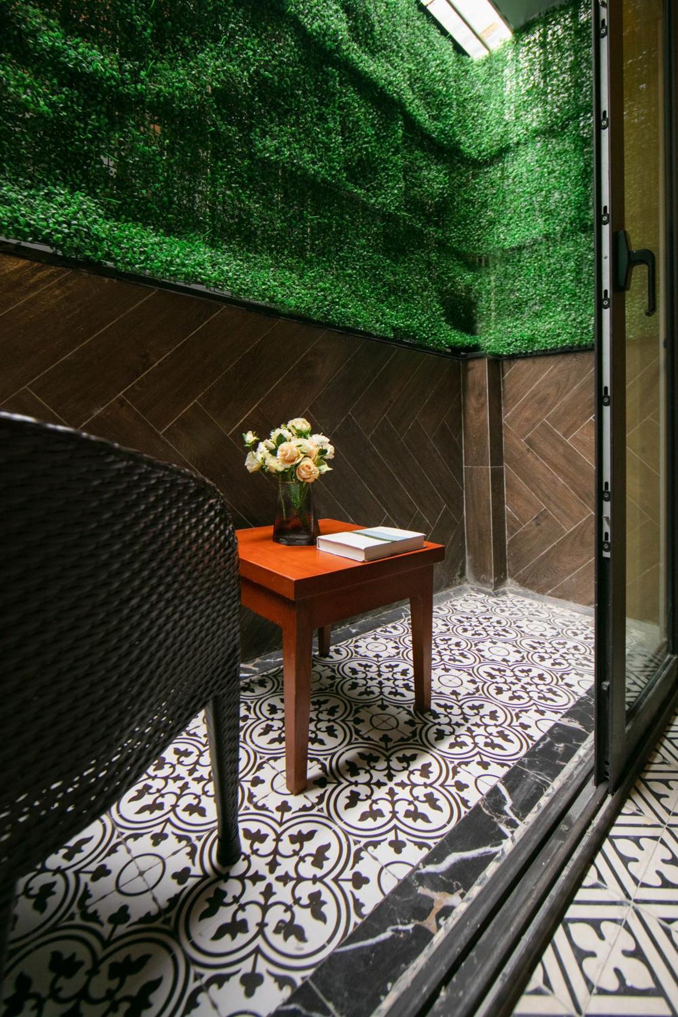 Downtown Hostel & Rooftop Bar Hanoi Exterior foto